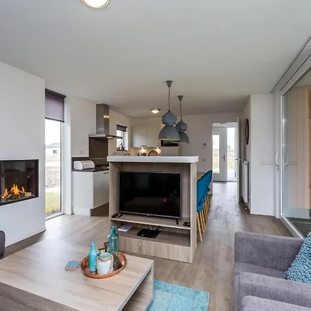 In Limburg With Private Playground * Roggel